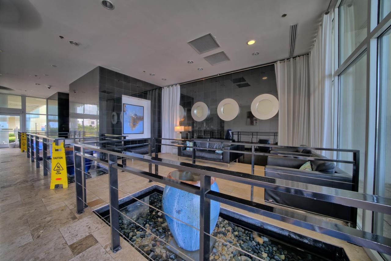 Sterling Breeze - Cozy Beachfront One Bedroom Condo パナマシティービーチ エクステリア 写真