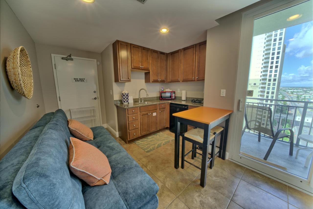 Sterling Breeze - Cozy Beachfront One Bedroom Condo パナマシティービーチ エクステリア 写真